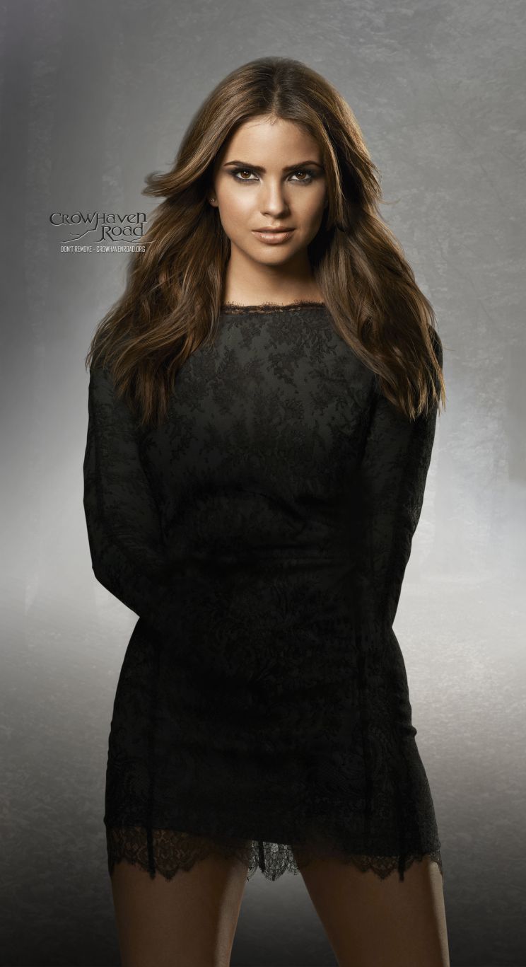 Shelley Hennig