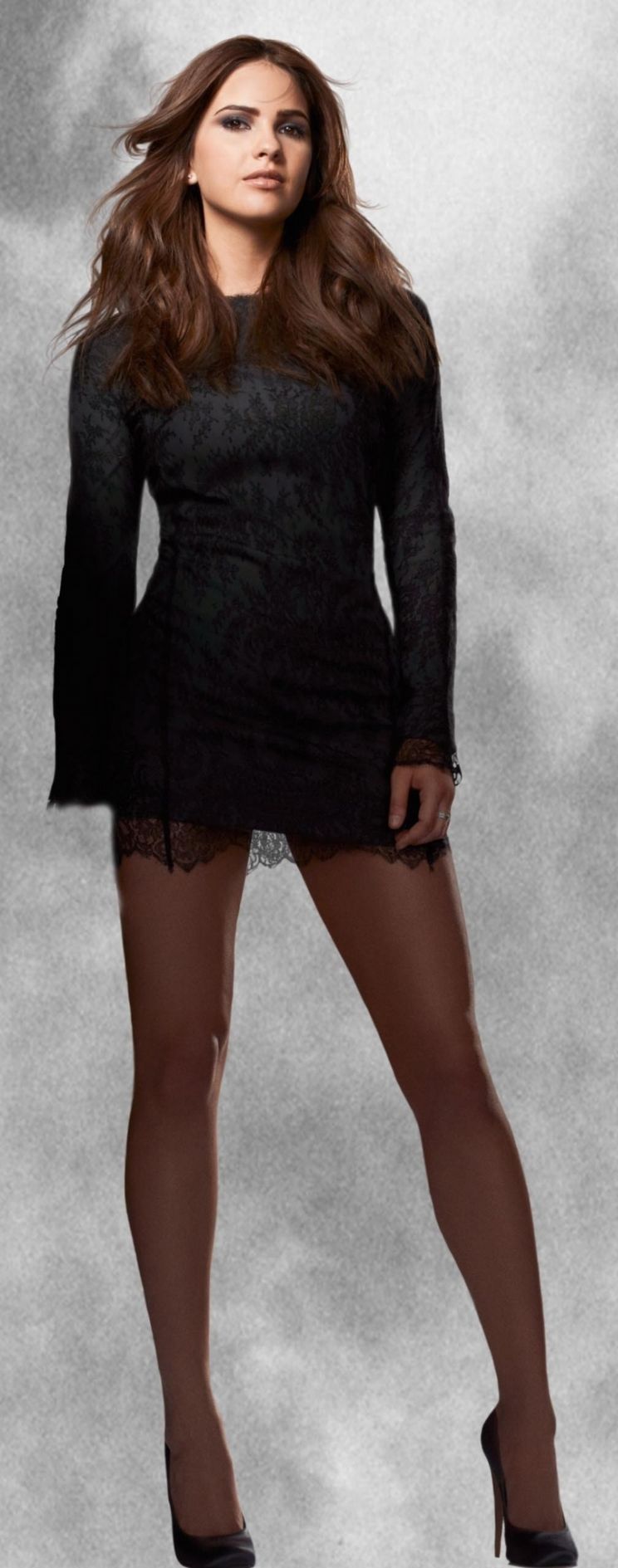 Shelley Hennig