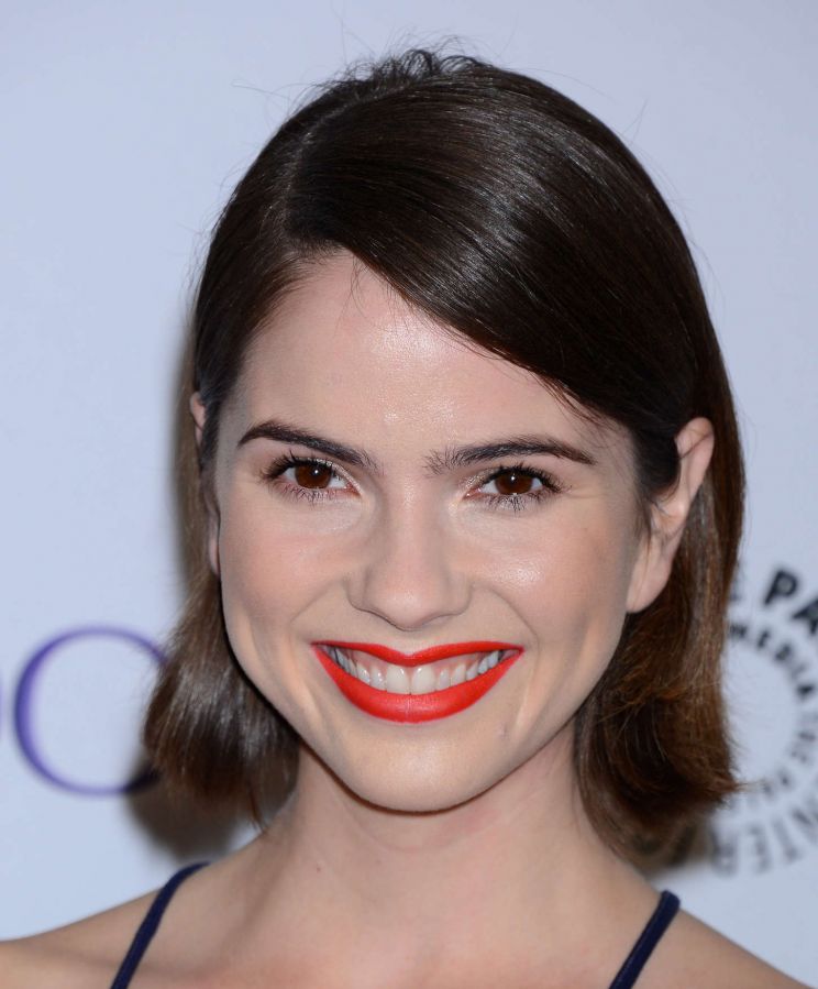 Shelley Hennig