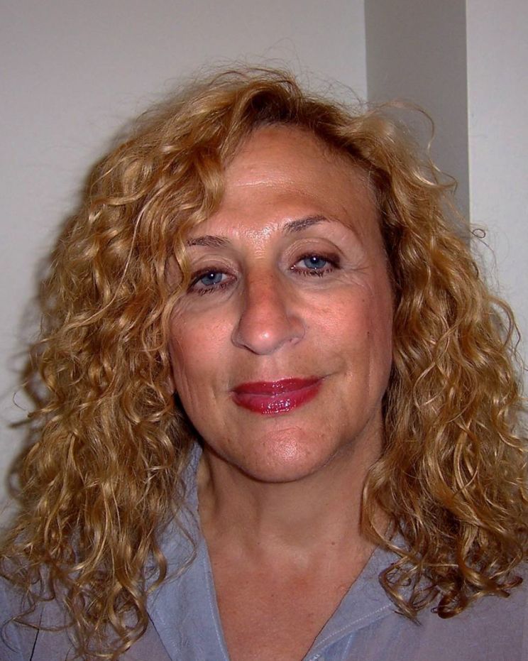 Shelley Robertson