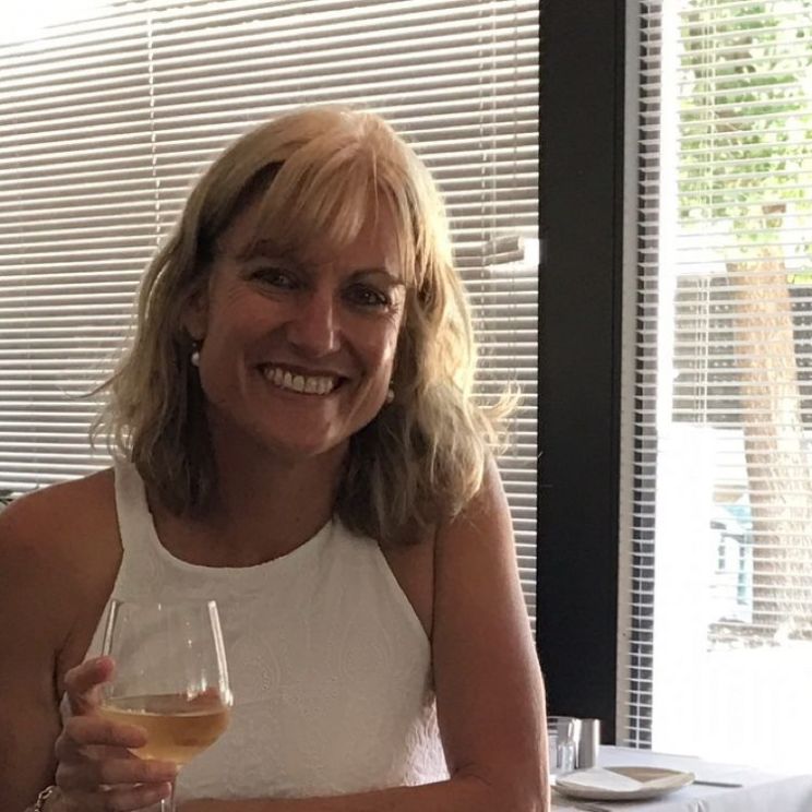 Shelley Robertson