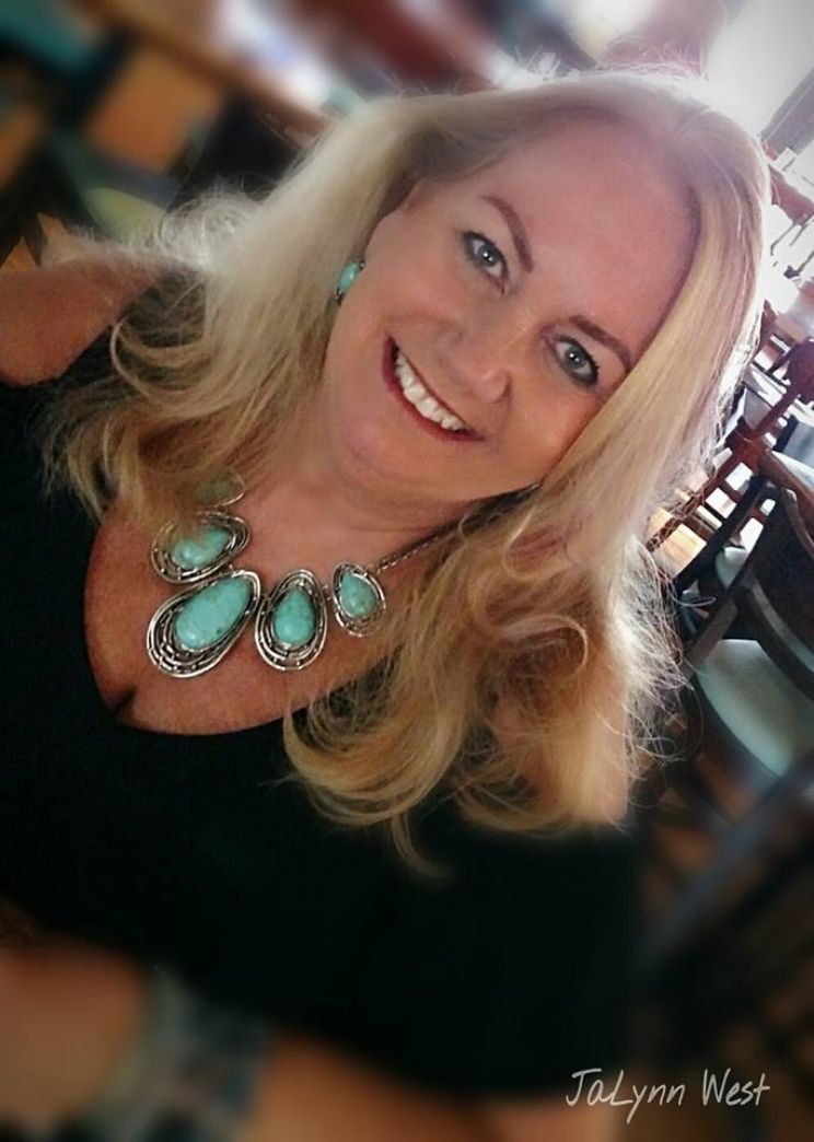 Shelley Thompson