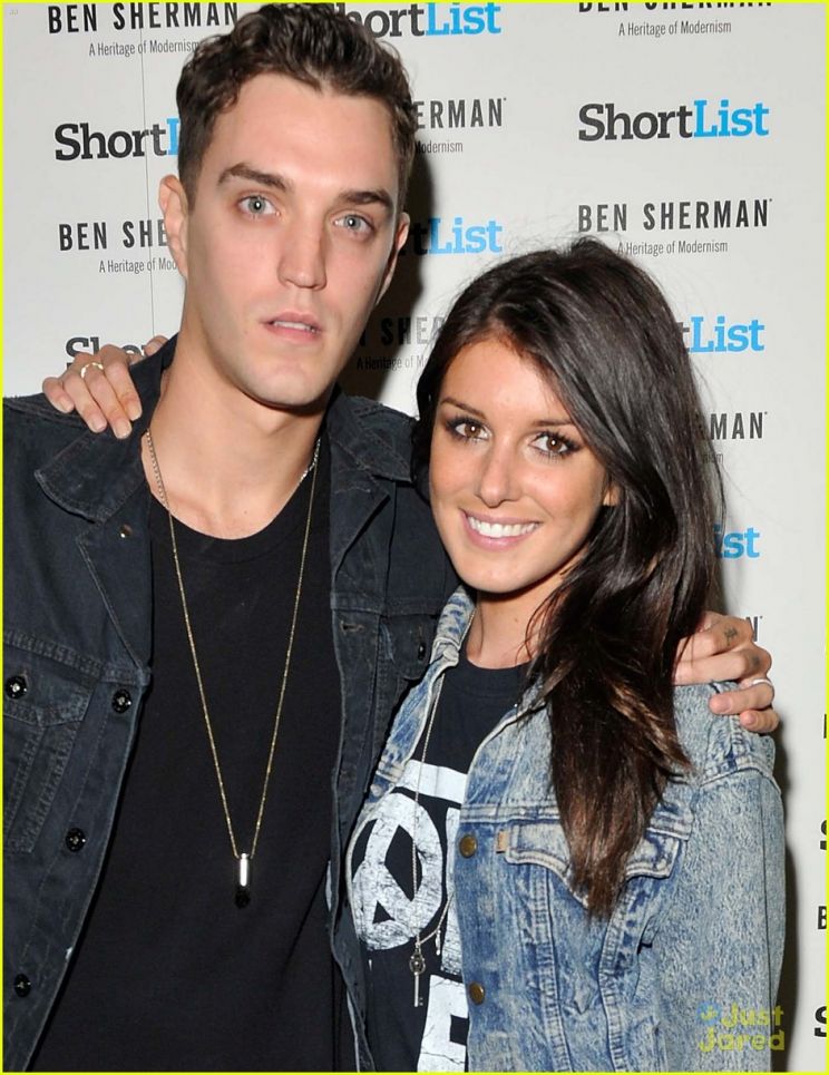 Shenae Grimes-Beech