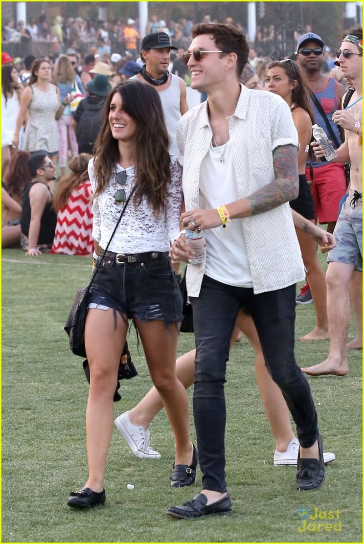 Shenae Grimes-Beech