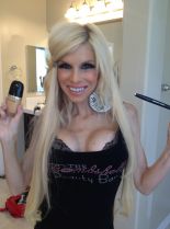 Sheri Vi photo
