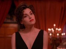 Sherilyn Fenn