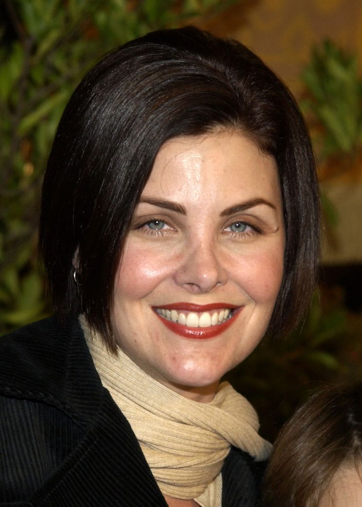 Sherilyn Fenn