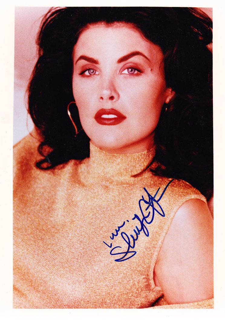 Sherilyn Fenn