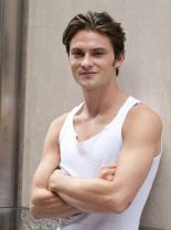 Shiloh Fernandez