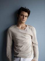 Shiloh Fernandez photo