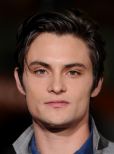 Shiloh Fernandez