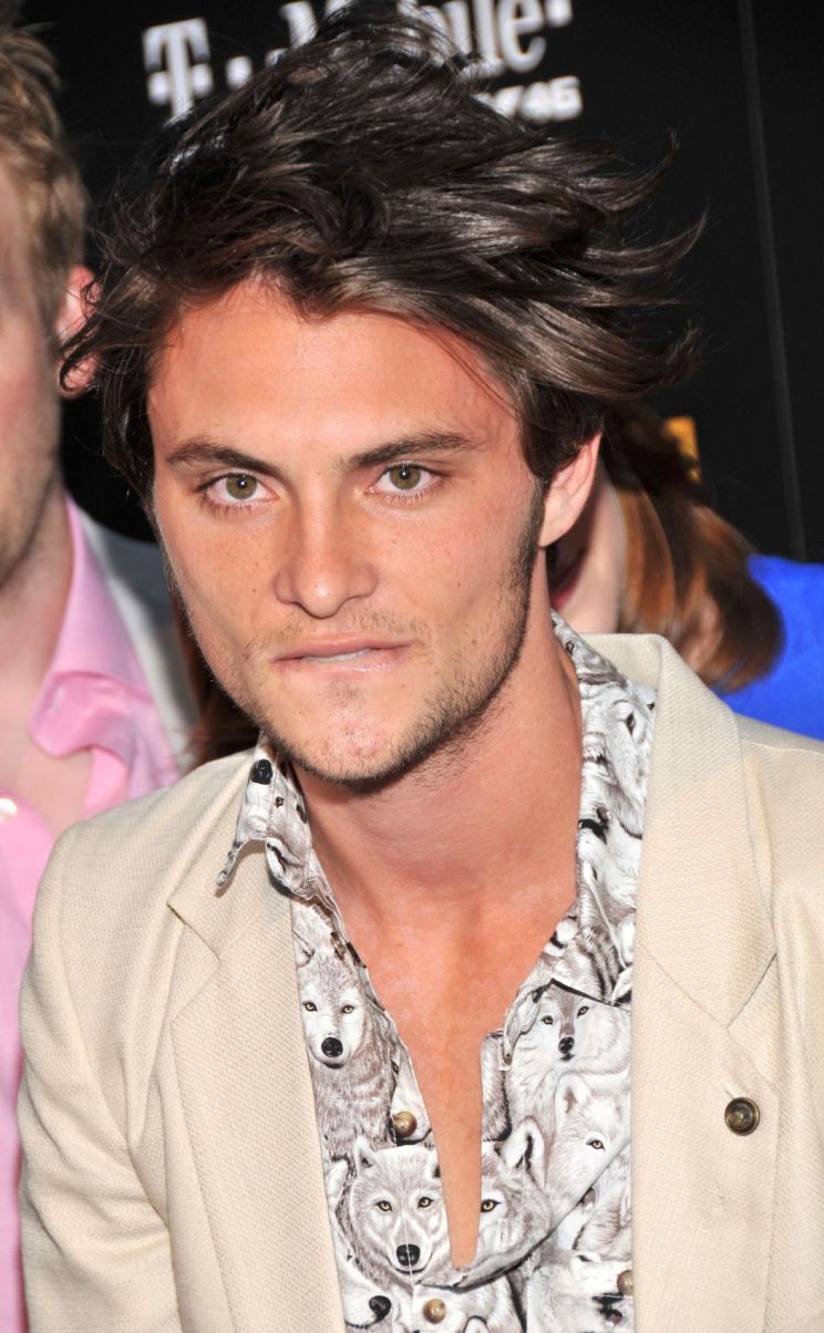 Shiloh Fernandez