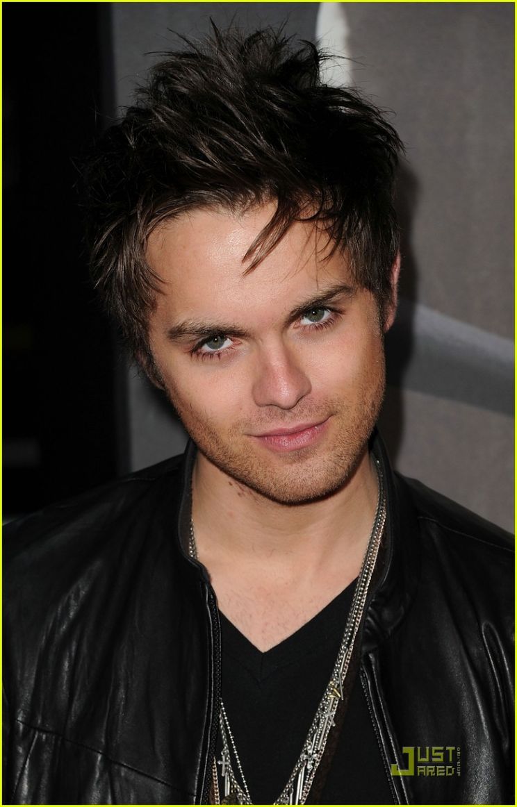 Shiloh Fernandez