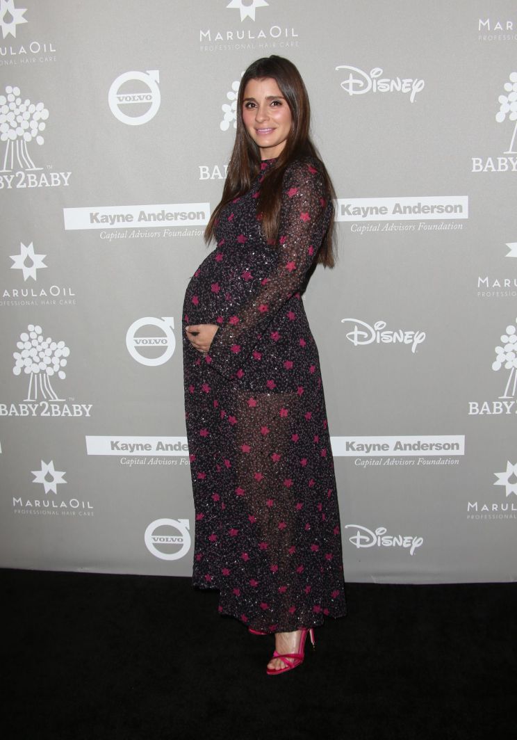 Shiri Appleby