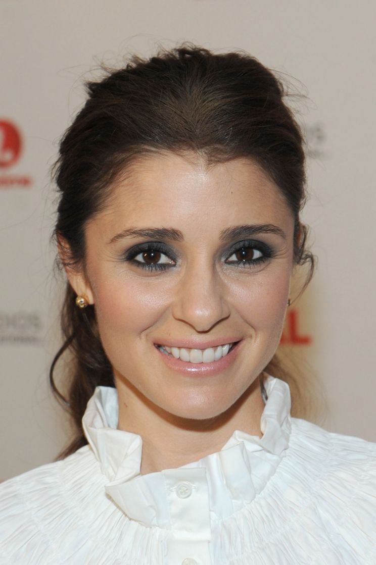 Shiri Appleby