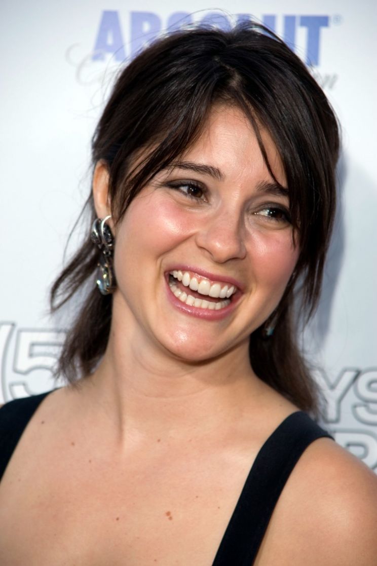 Shiri Appleby