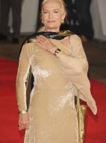 Shirley Eaton photo