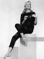 Shirley Knight