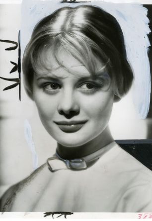 Shirley Knight