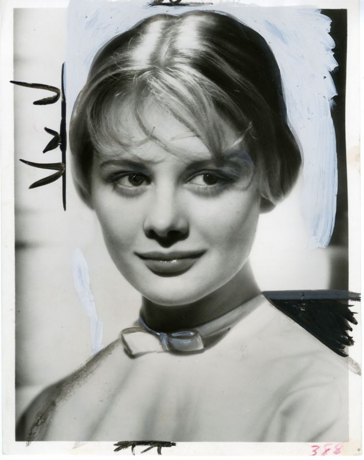 Shirley Knight