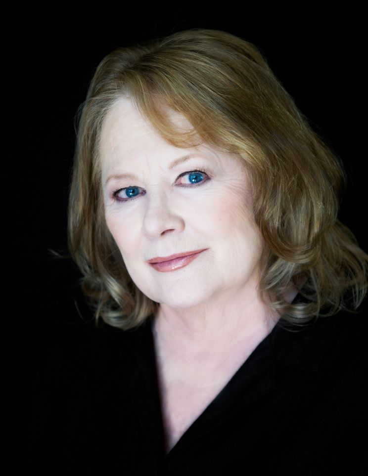 Shirley Knight