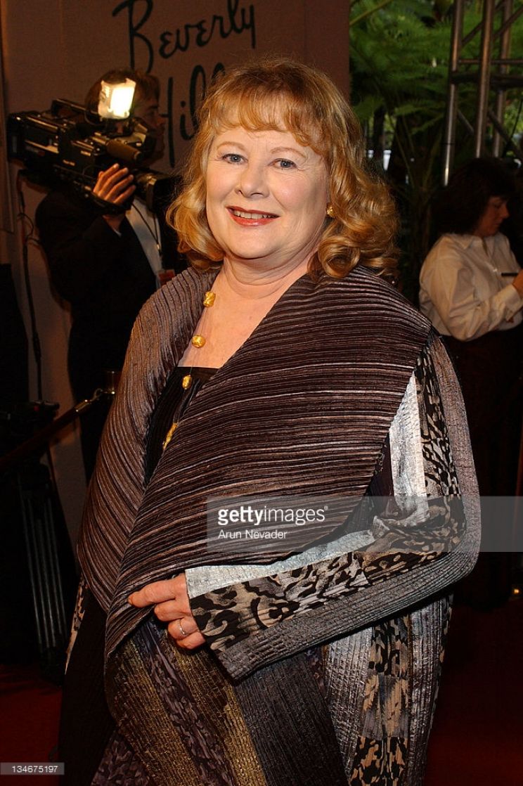 Shirley Knight