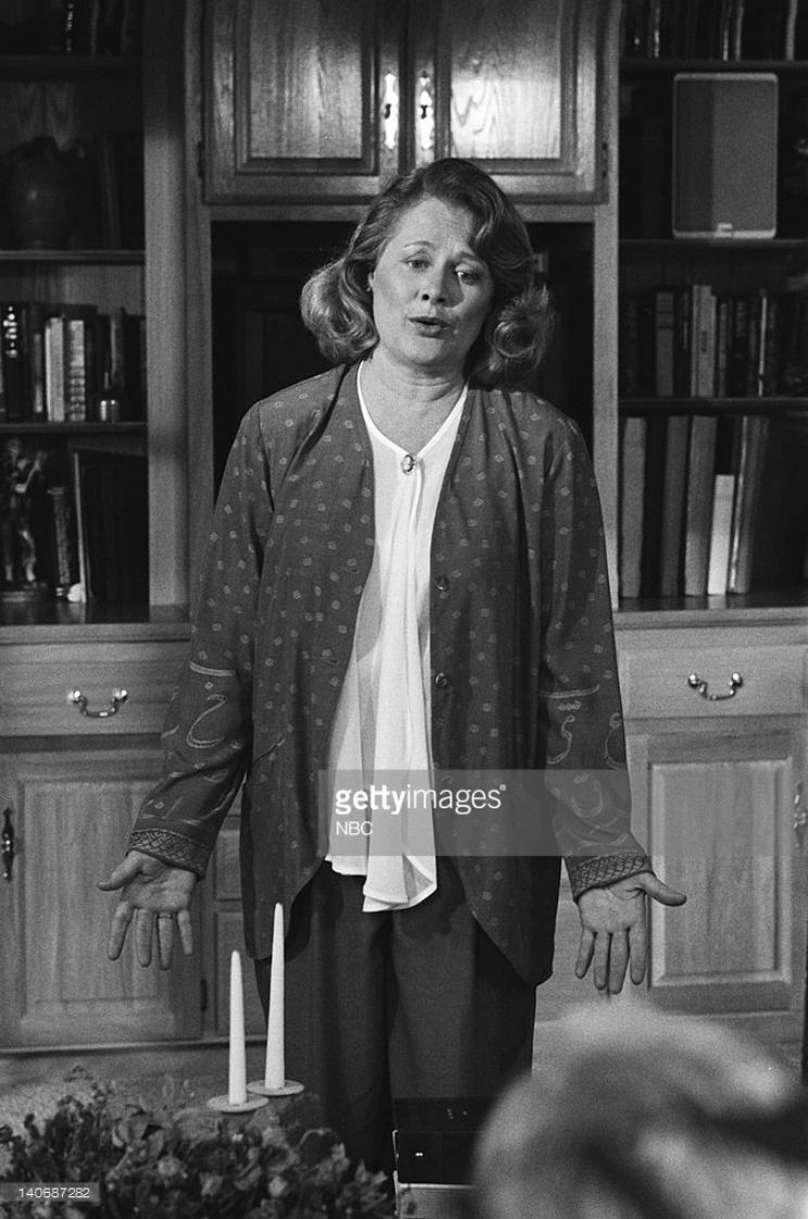 Shirley Knight