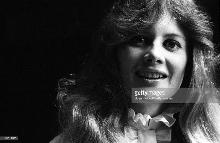 Shirley Knight