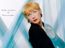 Shirley MacLaine