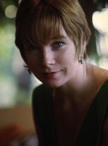 Shirley MacLaine photo