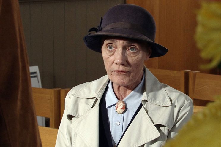 Shirley Stelfox