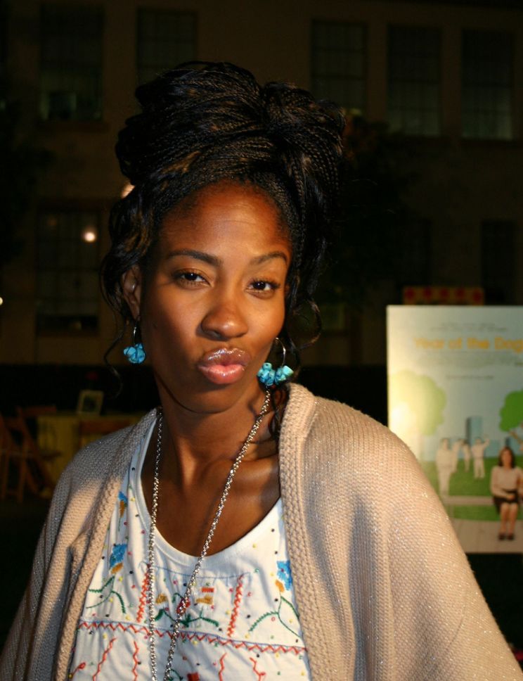 Shondrella Avery