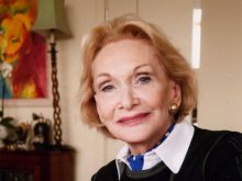 Siân Phillips