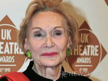 Siân Phillips