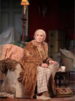 Siân Phillips