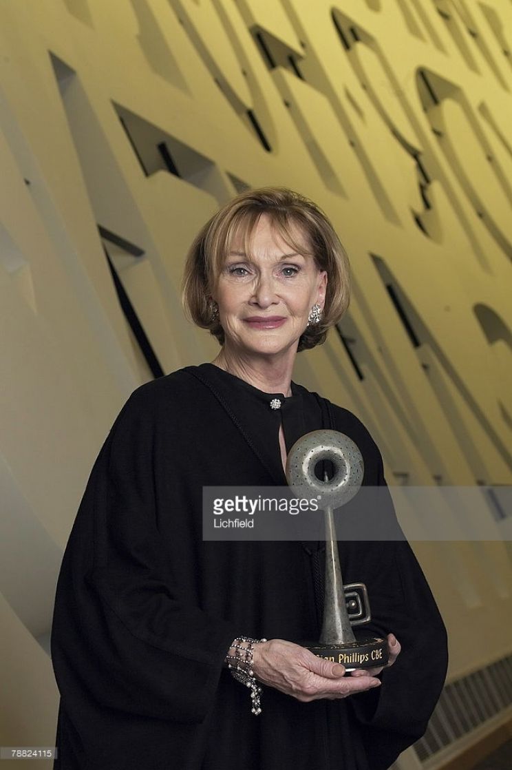 Siân Phillips