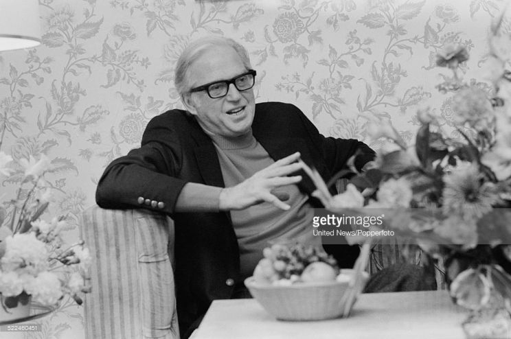 Sidney Sheldon