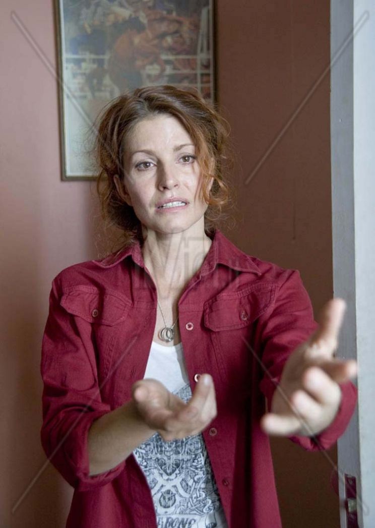 Simmone Mackinnon