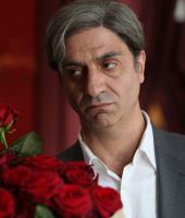 Simon Abkarian
