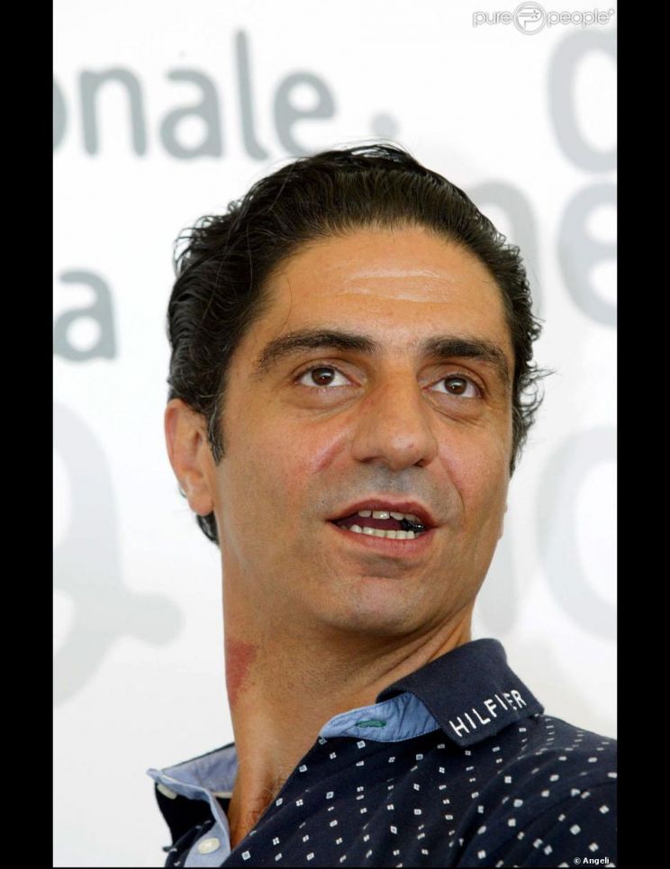Simon Abkarian