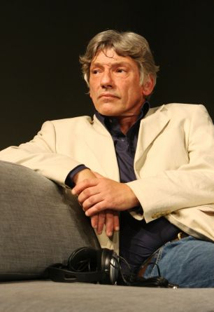 Simon Armstrong