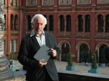 Simon Callow