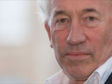 Simon Callow