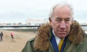 Simon Callow