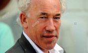 Simon Callow