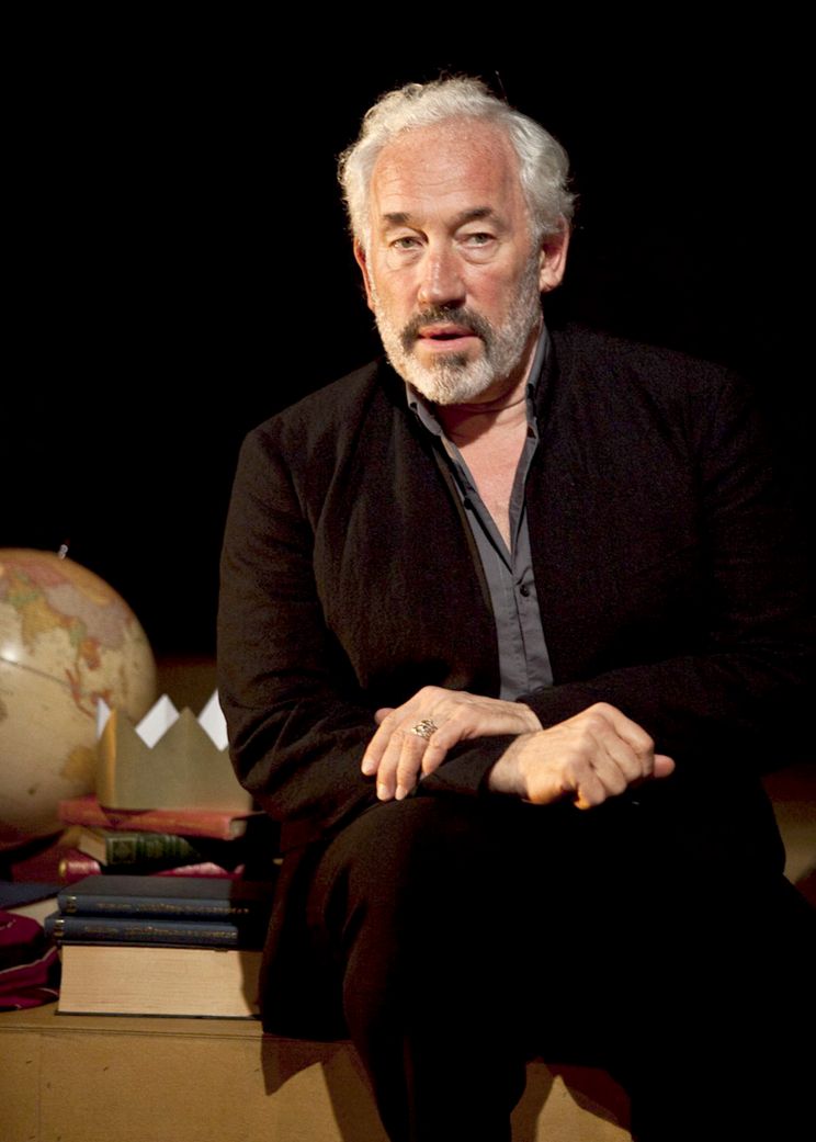 Simon Callow