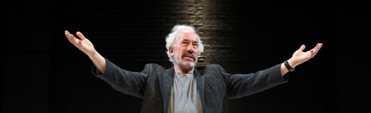 Simon Callow