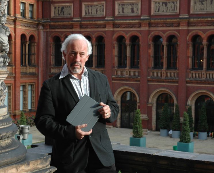 Simon Callow