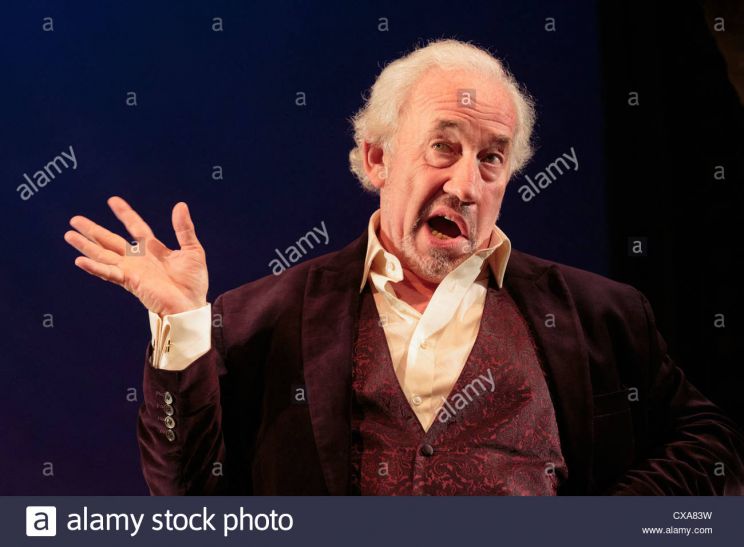 Simon Callow