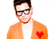 Simon Curtis